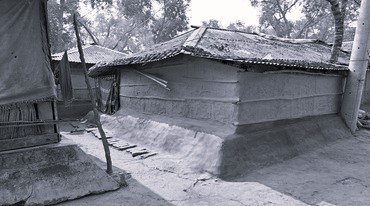 Earthen Resilience: A Symphony of Simplicity